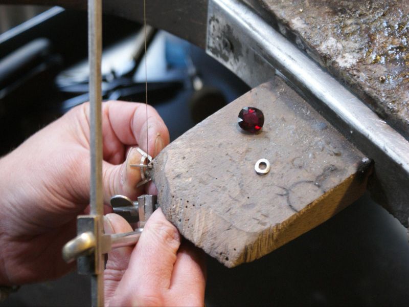 Réparateur de bijoux Paris 3e